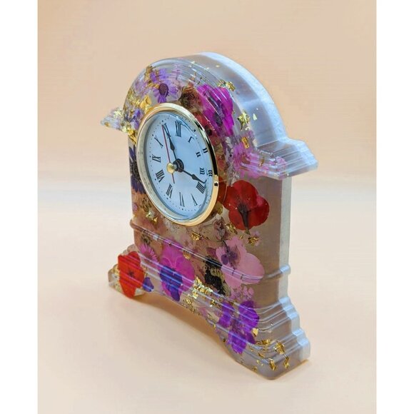 Small Resin Mantel/Desktop Clock Floral Hand Crafted NEW - Picture 3 of 7